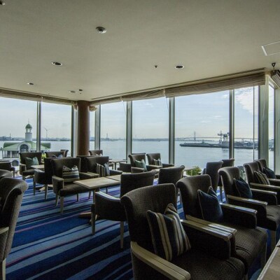 インターコンチネンタル マリンブルー アフタヌーンティー券|海を眺めるラウンジで楽しむスイーツ体験