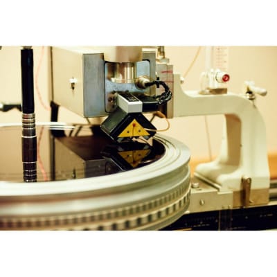 アナログレコード工場見学ツアー(2名様まで)