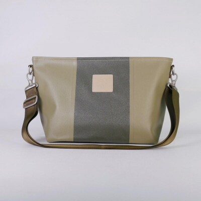 TENT BAG HENRY.02　防水ショルダーバッグ【カーキ】