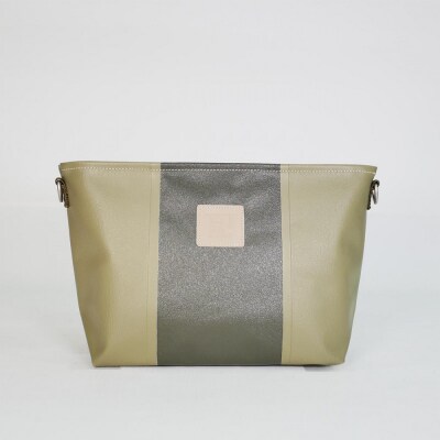 TENT BAG HENRY.02　防水ショルダーバッグ【カーキ】