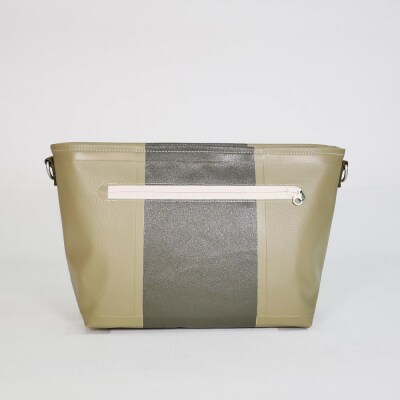 TENT BAG HENRY.02　防水ショルダーバッグ【カーキ】