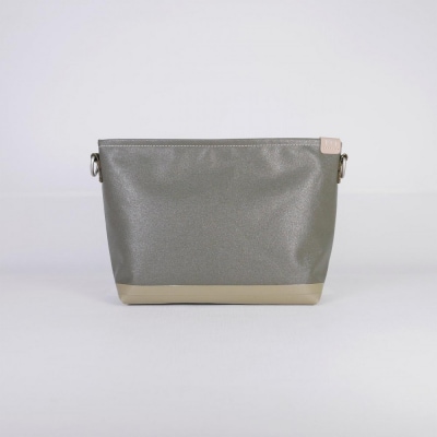 TENT BAG HEIDI.02　防水ショルダーバッグ【カーキ】