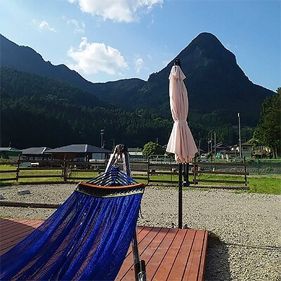 【民宿2・7】大自然の中のトレーラーハウス1泊 夕食BBQ&朝食付き (大人2名+子供2名様迄)
