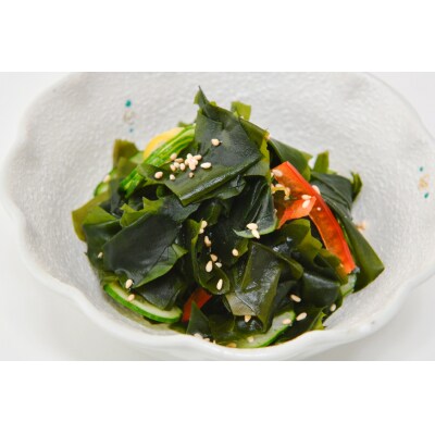 三陸産カットわかめ 100g [横田屋本店 宮城県 気仙沼市 20563917]