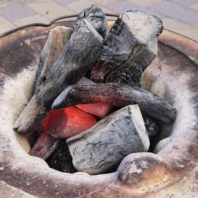【定期便】土佐備長炭2箱(計24kg)×12回(一級/丸割混合)アウトドア 災害備蓄【J00199】