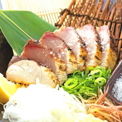 鰹とブリの藁焼きたたき 各1本ずつ タレ付きセット 宗田かつおのうまみぽん酢 刺身【R01339】
