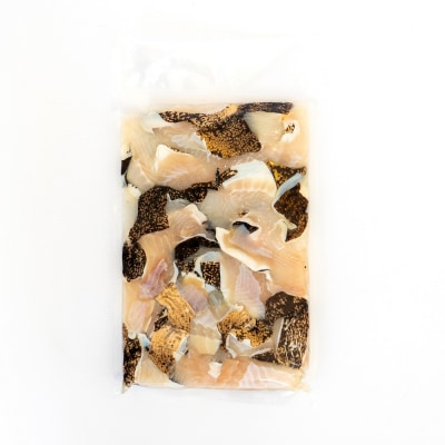 冷凍 うつぼの切り身 300g×2袋 から揚げ おつまみ 高知の珍味惣菜 【R00471】