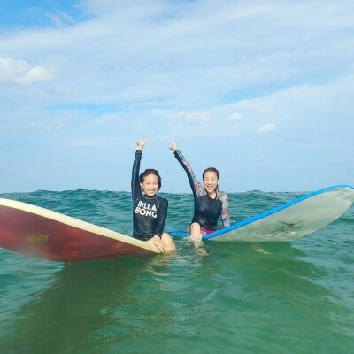 高知・大岐の浜 サーフィン スクール 体験券 1名分(初心者向けコース)【R01593】