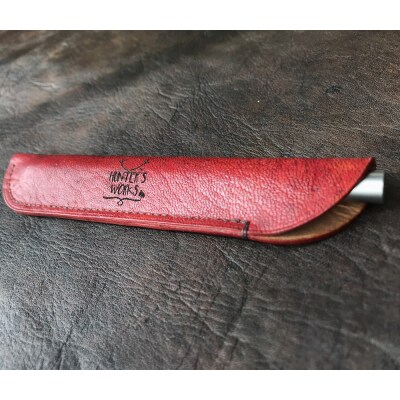 鹿革の一本差し ペンケース【赤】(ロゴ入り)革小物 革製品 レザー 文房具【R00509】  