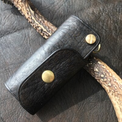 鹿革のキーケース【黒】革小物 革製品 レザー 鍵ケース 車用品 ハンドメイド雑貨【R00552】