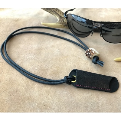 鹿革のホルダー【黒】用途:眼鏡かけ・ペンホルダー  革小物 革製品 レザー おしゃれ 事務用品