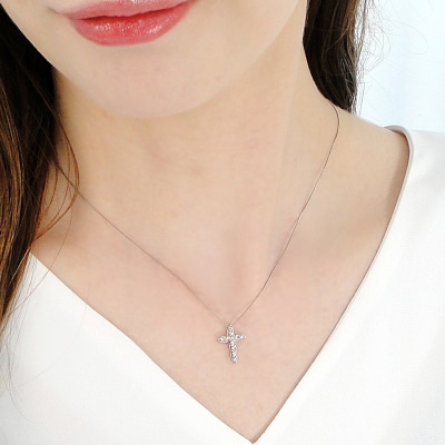 Pt ダイヤクロス(0.30ct)　PN 330631