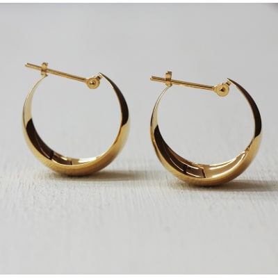 K18イエローゴールド　月甲ピアス 10X17mm　1117715