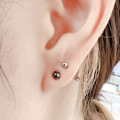 トータル0.4ct　【AAA】ブラックダイヤモンドピアス HRAC-0040