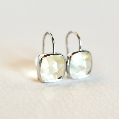 【ジュエリー】K18WG ホワイトゴールド ハニークォーツ ピアス 保証書付 SIA-2653