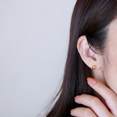 【ジュエリー】K18 イエローゴールド地金ボールシンプルピアス (6mm) 保証書付 KO-0032