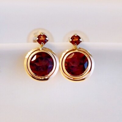 【ジュエリー】K10 イエローゴールド ガーネット ピアス 保証書付 SE-2857