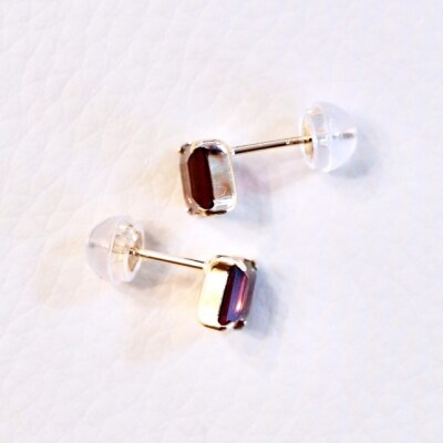 【ジュエリー】K10 イエローゴールド ガーネット ピアス 保証書付 KO-0034