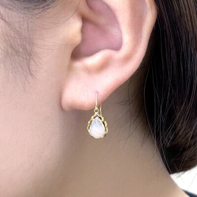 ペアシェイプオパールフックピアス　685204