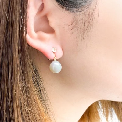 18金イエローゴールド　淡水バロックパールイヤリング(管理番号685654)