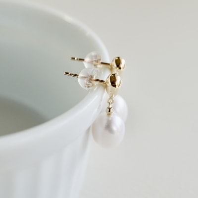 【ジュエリー】K10 イエローゴールド 揺る パール ピアス 保証書付 SE-2361