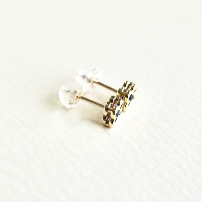 【ジュエリー】K10 イエローゴールド サファイア クローバー ピアス 保証書付 NXE-306