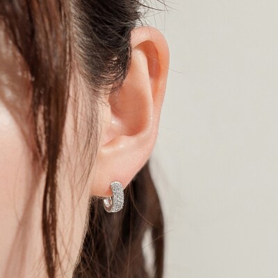 K18ホワイトゴールド ダイヤモンド0.3ctピアス 43-6268