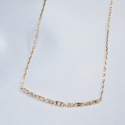 K18YG 0.50ct　バゲット&ラウンドダイヤモンドラインネックレス　P2428