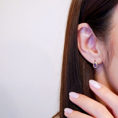 【ジュエリー】K10 イエローゴールド ガーネット ピアス 保証書付 SE-2861