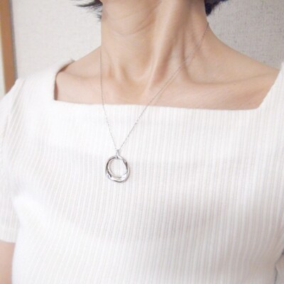 PT900高級ダイヤモンドペンダント 揺れるデザイン【53840-1】