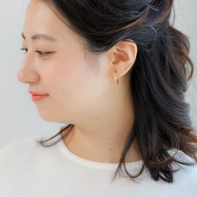 K18 ボリューム 地金 ピアス　15143