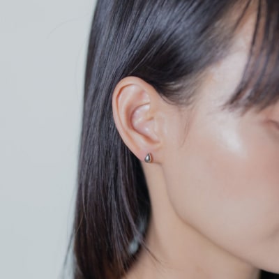 【甲府ジュエリー】Pt900プラチナ　しずくピアス　5×7mm(19702158)