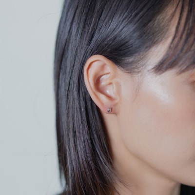 【甲府ジュエリー】Pt900プラチナ　しずくピアス　3×5mm(19702159)