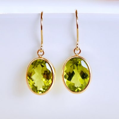 【ジュエリー】K18 イエローゴールド ペリドット シンプル ピアス SIA-8808