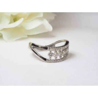 PT900 0.50ctグラデーションダイヤモンドリング8664