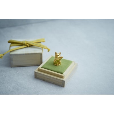 幸福を招く【まねきネコ】K18イエローゴールドオブジェ 25g / KG100001