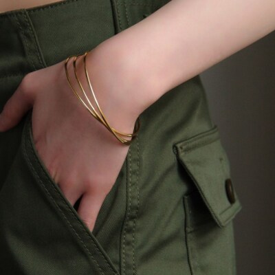 ≪MONICE≫K18イエローゴールド 3連クローズドバングル【TE-117】