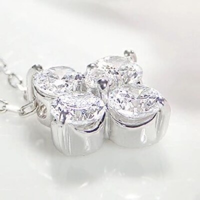 Pt900　1.00ct　ダイヤモンド スイートフラワー ペンダントP0080