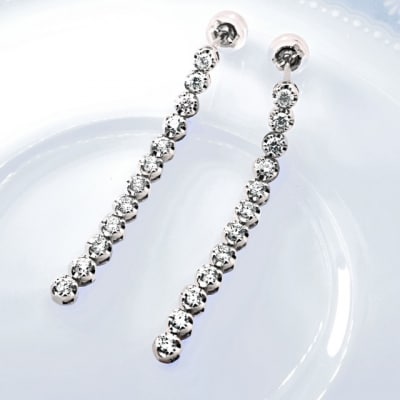 トータル1.0CT　PT900テニスチェーンピアス　E333DI-P