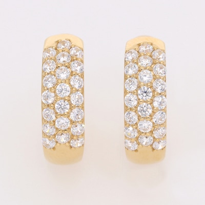 【ジュエリーの街、山梨県甲府市】ダイヤ0.70ct K18ピアリング　LE2908Y