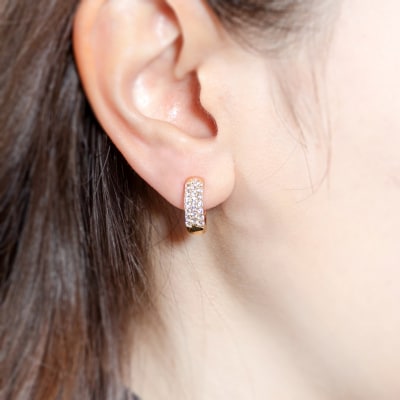 【ジュエリーの街、山梨県甲府市】ダイヤ0.70ct K18ピアリング　LE2908Y