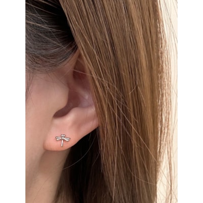 Pt900 トンボモチーフピアス(PE8223)