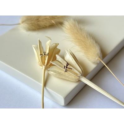 K18 トンボモチーフピアス(PE8224)