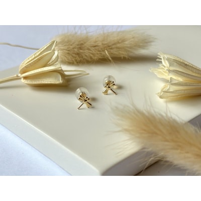 K18 トンボモチーフピアス(PE8224)