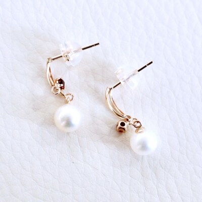 【ジュエリー】K10イエローゴールド パール・ガーネット ピアス 保証書付 SE-3337
