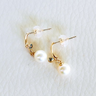 【ジュエリー】K10イエローゴールド パール・ブルートパーズ ピアス 保証書付 SE-3337