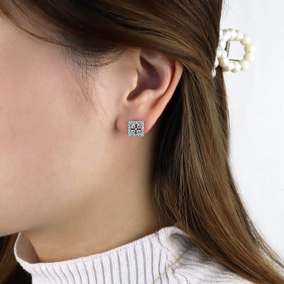 K18ホワイトゴールド&ダイヤモンド スクエアモチーフピアス【TE-109】