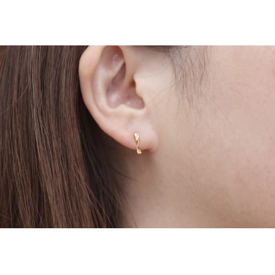 K18 ねじり地金ピアス 05422