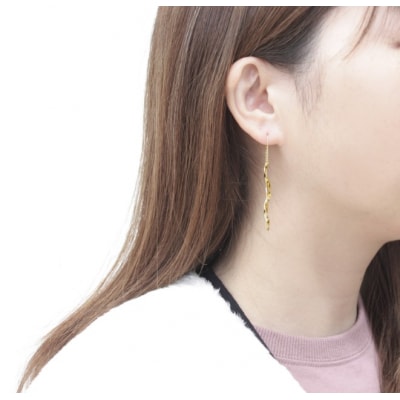 VERITE 18K地金ピアス K18 ねじり地金アメリカンピアス 05418 | 山梨県甲府市 | ふるさと納税