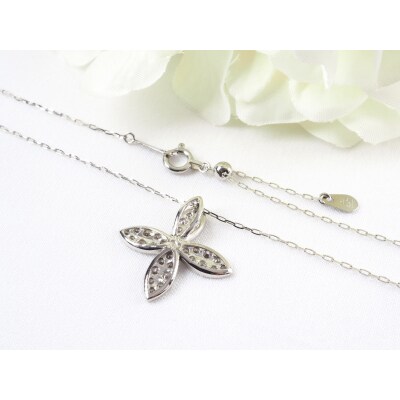 PT900 0.50ct フラワーダイヤモンドネックレスP3250